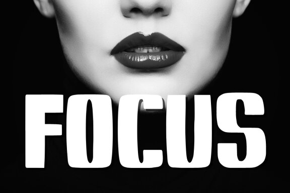 Homica - A Bold Display Font