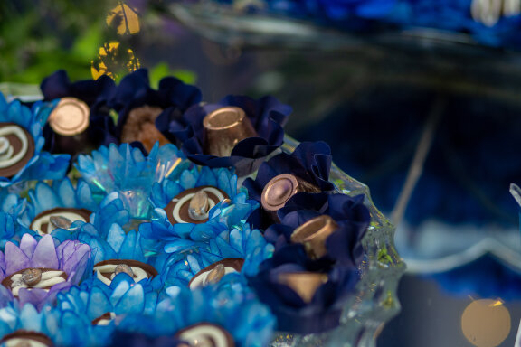 31 photos of a table decorated with Brazilian sweets
