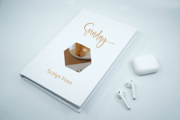 Sunday font