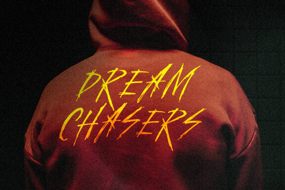 Night Walker - Freestyle Brush Font