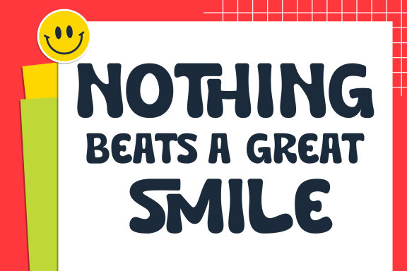 Brave Smile - Groovy Display Font