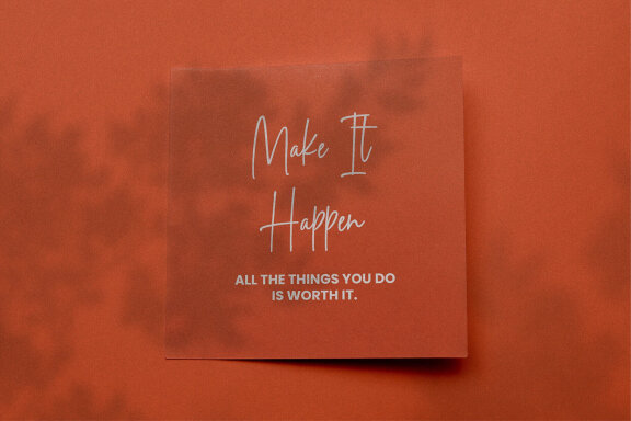 Holigans Handwritten Sript Font