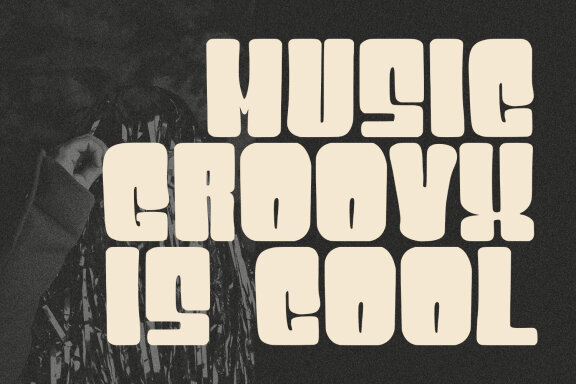 Heibua Groovy Display Typeface