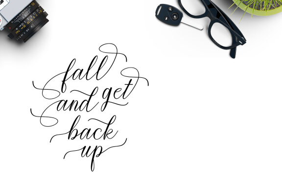 Canden Script Font
