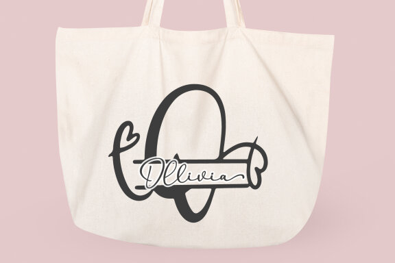 Allesia Monogram