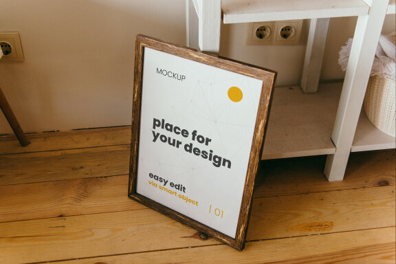 Portrait holder Mockups