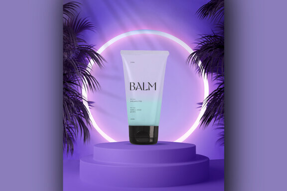 Beauty Product 3D Render - 4 Mockups