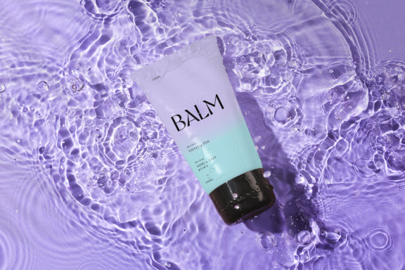 Beauty Product 3D Render - 4 Mockups
