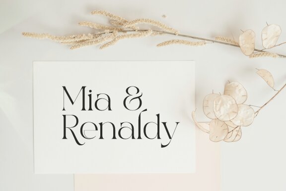 Excrallik Modern Serif