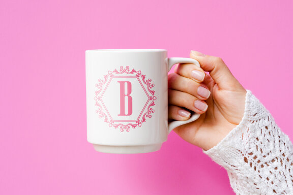 Alice Monogram Decorative Fonts