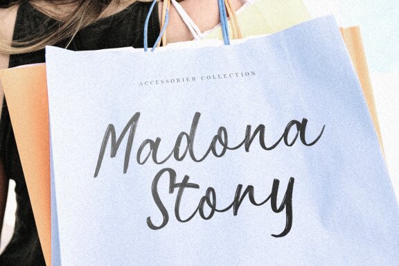 Maidena Glacier - Handwritten Brush Script