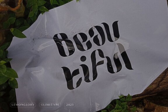 Lemon Glory - Flowers Font