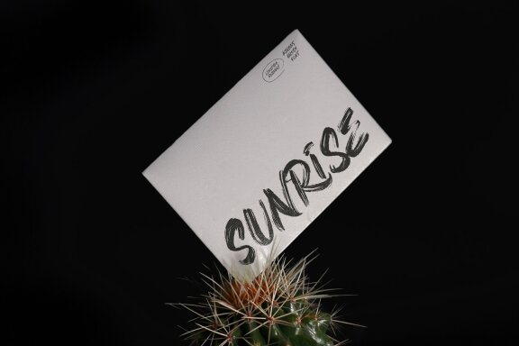 Kirens - Modern Handbrush Font