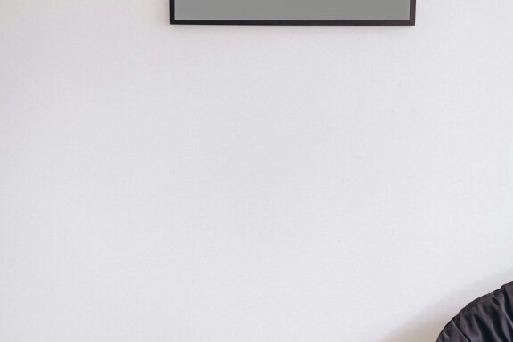 10 FREE wall photo frame mockups