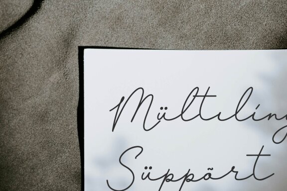 Pasttemy | Monoline Stylish Script