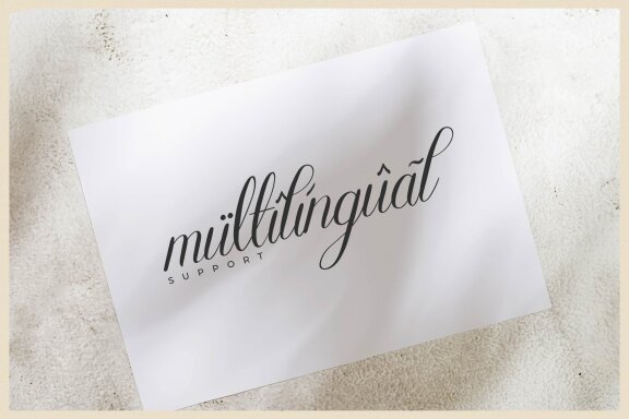 Mewskia | Modern Calligraphy Font