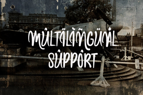 Roeshio Graffiti Display Font