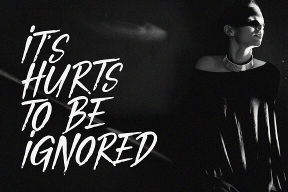 Death Rattle | Brush Horror Display