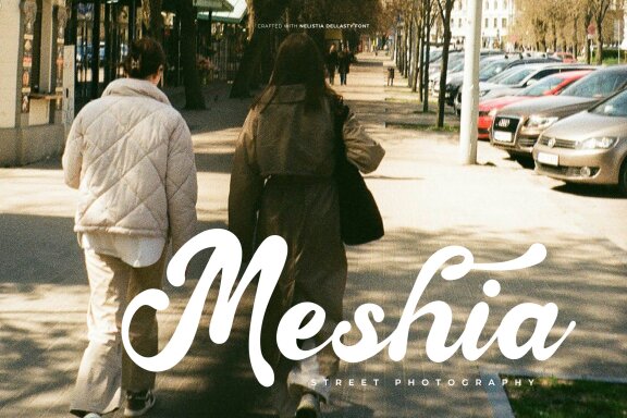 Nelistia Dellasty | Hand Draw Script Font