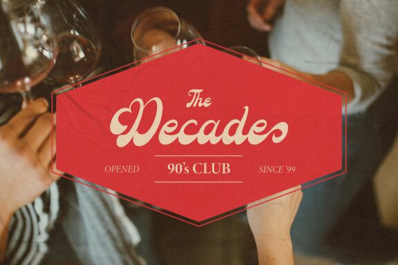 Klethih | Retro Script Font