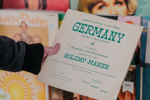 Erikoji | Retro Slab Serif