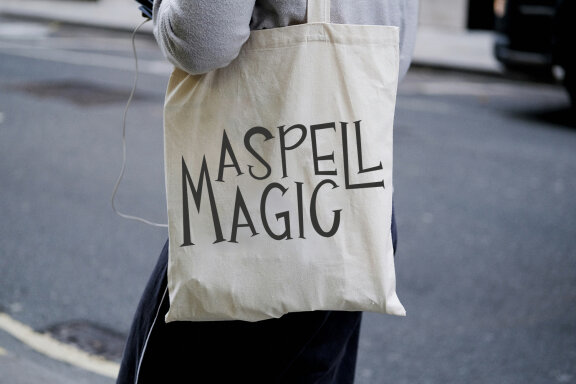 Umagicio Display Font