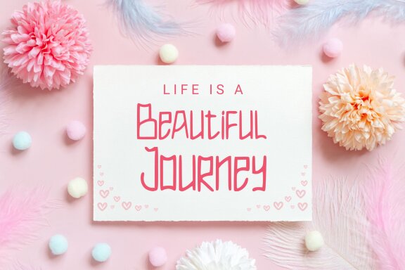 Vila Love - Display Font