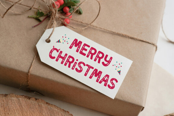 DT Forest Crystal Font  - Christmas font