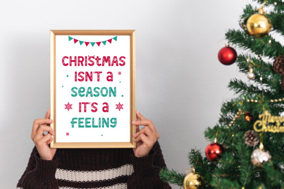 DT Forest Crystal Font  - Christmas font