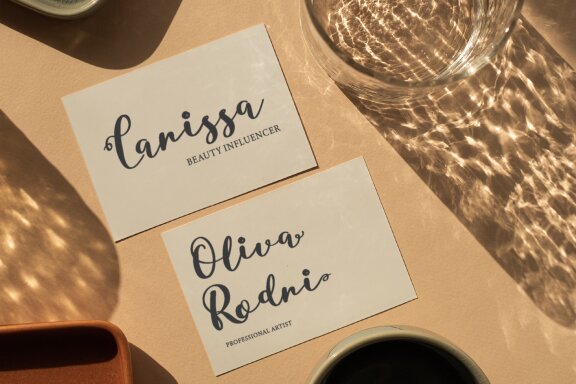 Siollars | Handwritten Script Font