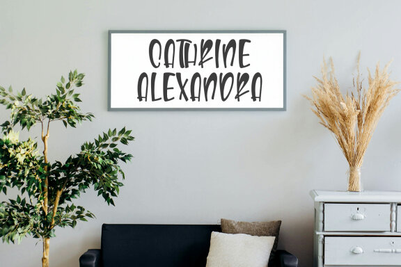 Ciannal Christmas Display Font