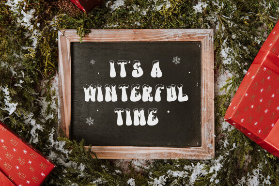 Komulap Christmas Display Font