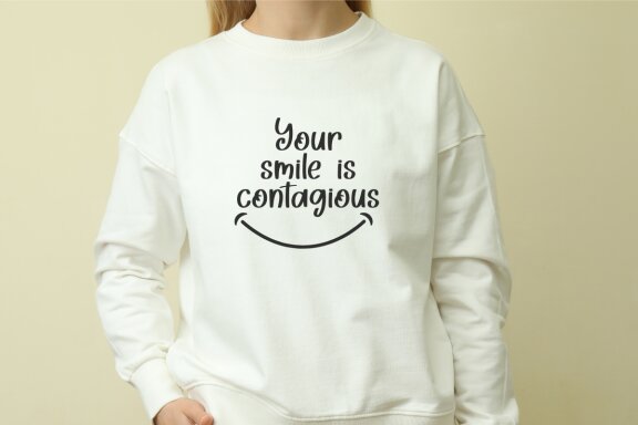 Flirty Smile - Valentine Font