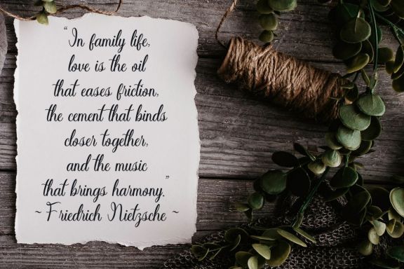 Sayidah Lovely Script