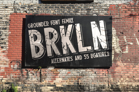 Grounded Cracked Font Family