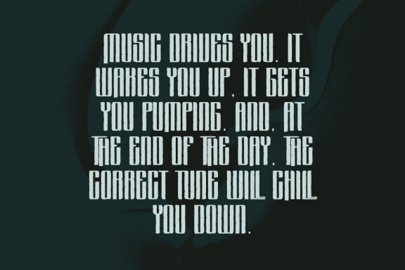 Lagon Igraz Grunge Vintage Display Font
