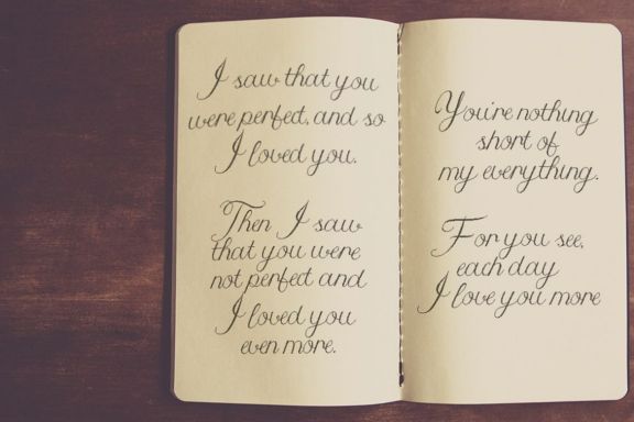 Athenia Script